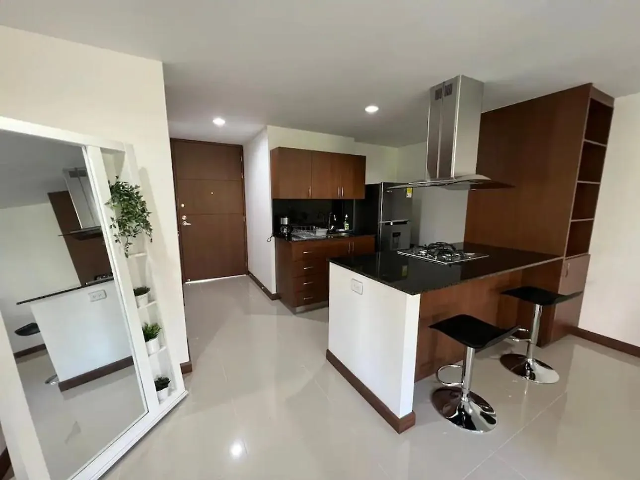El Poblado: Elegancia Y Confort Medellin 0*,