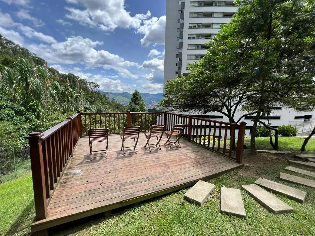 El Poblado: Elegancia Y Confort Medellin