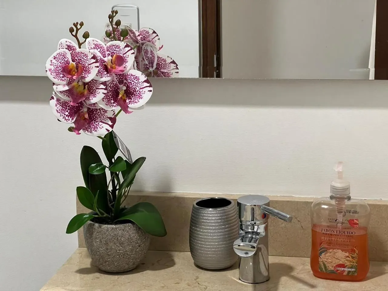 Apartment El Poblado: Elegancia Y Confort Medellin