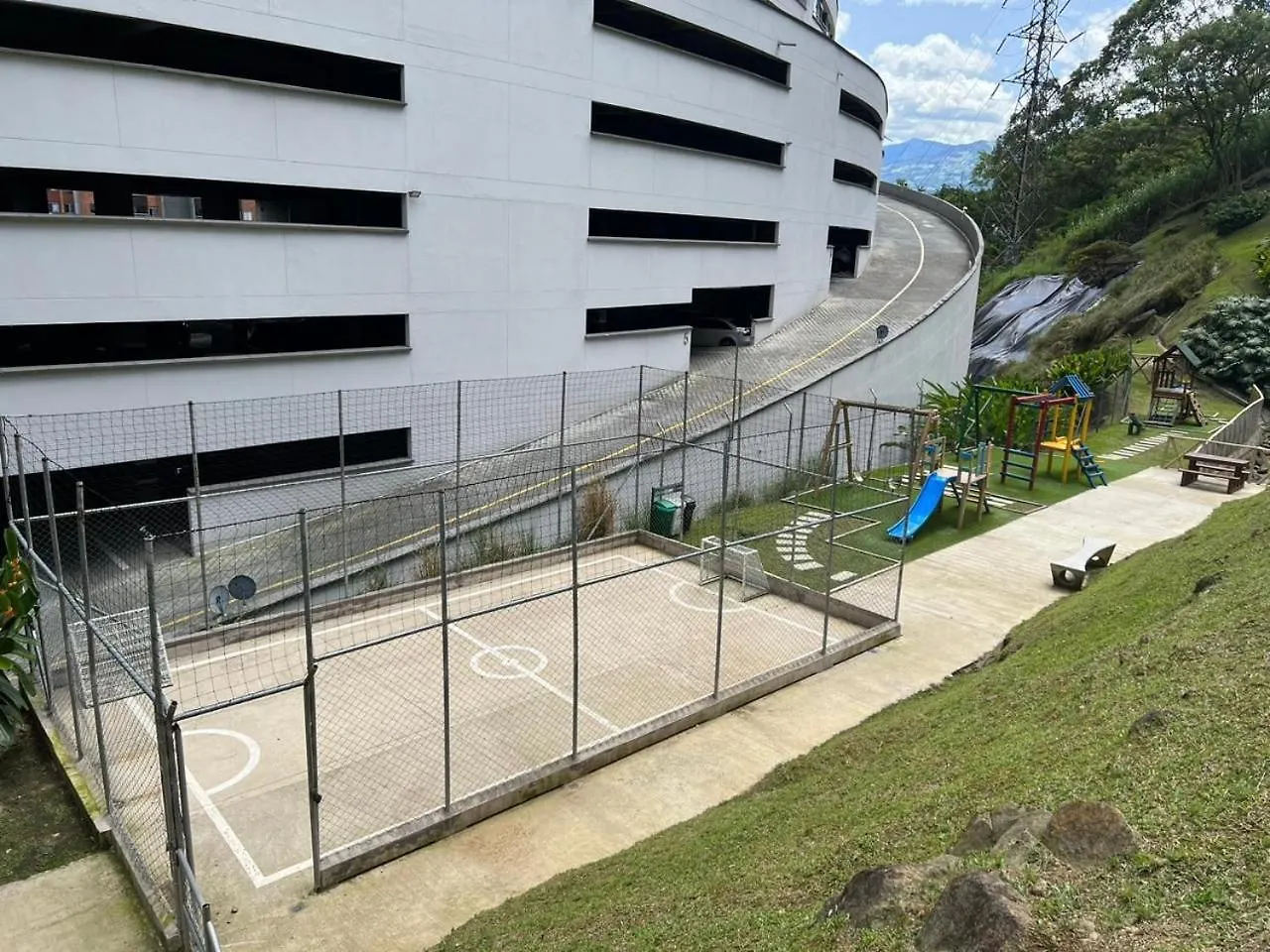 El Poblado: Elegancia Y Confort Medellin 0*,